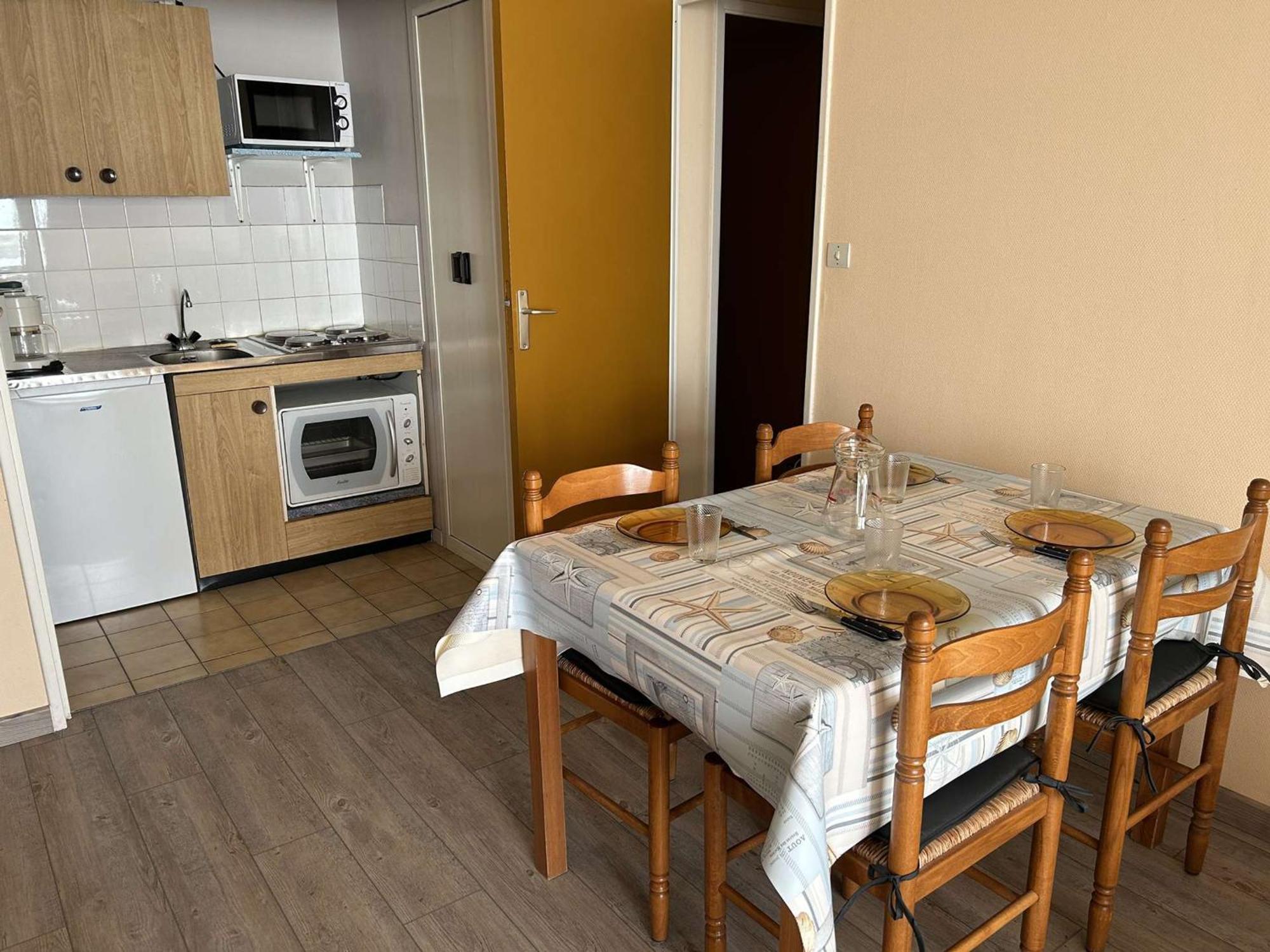 Appartement 2 Pieces Avec Balcon Et Parking A Saint-Gilles-Croix-De-Vie - Fr-1-224-39 Saint-Gilles-Croix-de-Vie Exterior foto